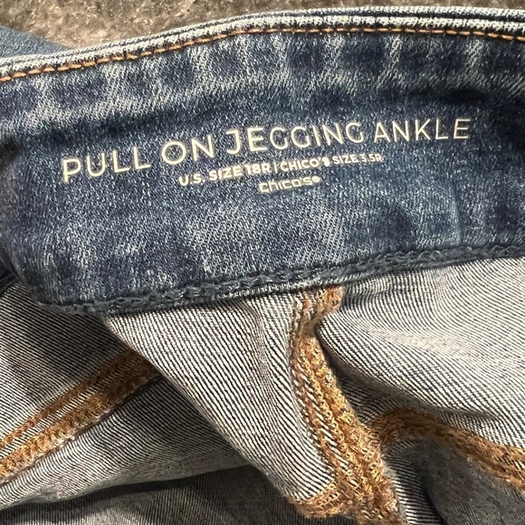 CHICO’S Women’s Medium Wash Raw Hem Pull On Jegging Ankle Jeans Plus Size 18 NEW - Picture 4 of 7
